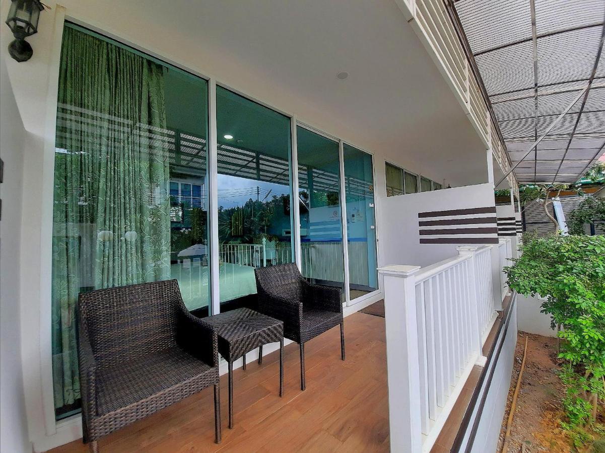Koh Larn Riviera Hotel Exterior foto