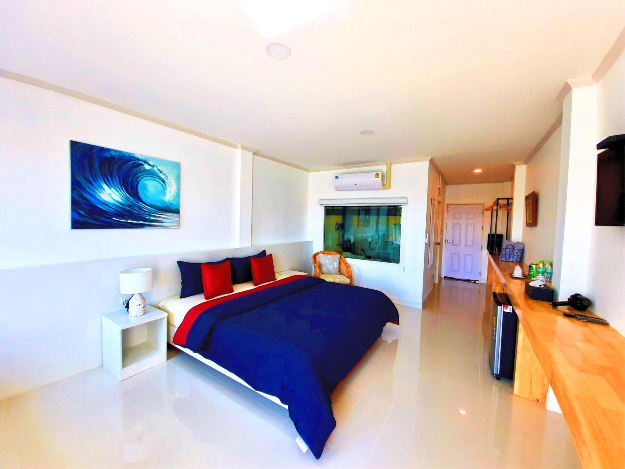 Koh Larn Riviera Hotel Exterior foto