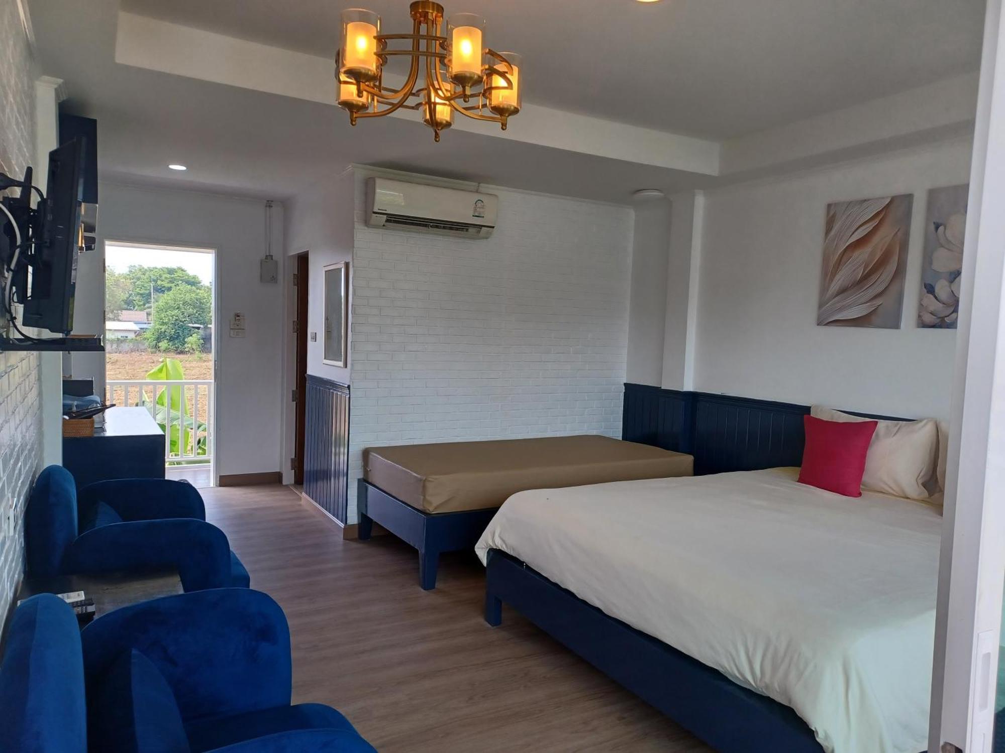 Koh Larn Riviera Hotel Exterior foto